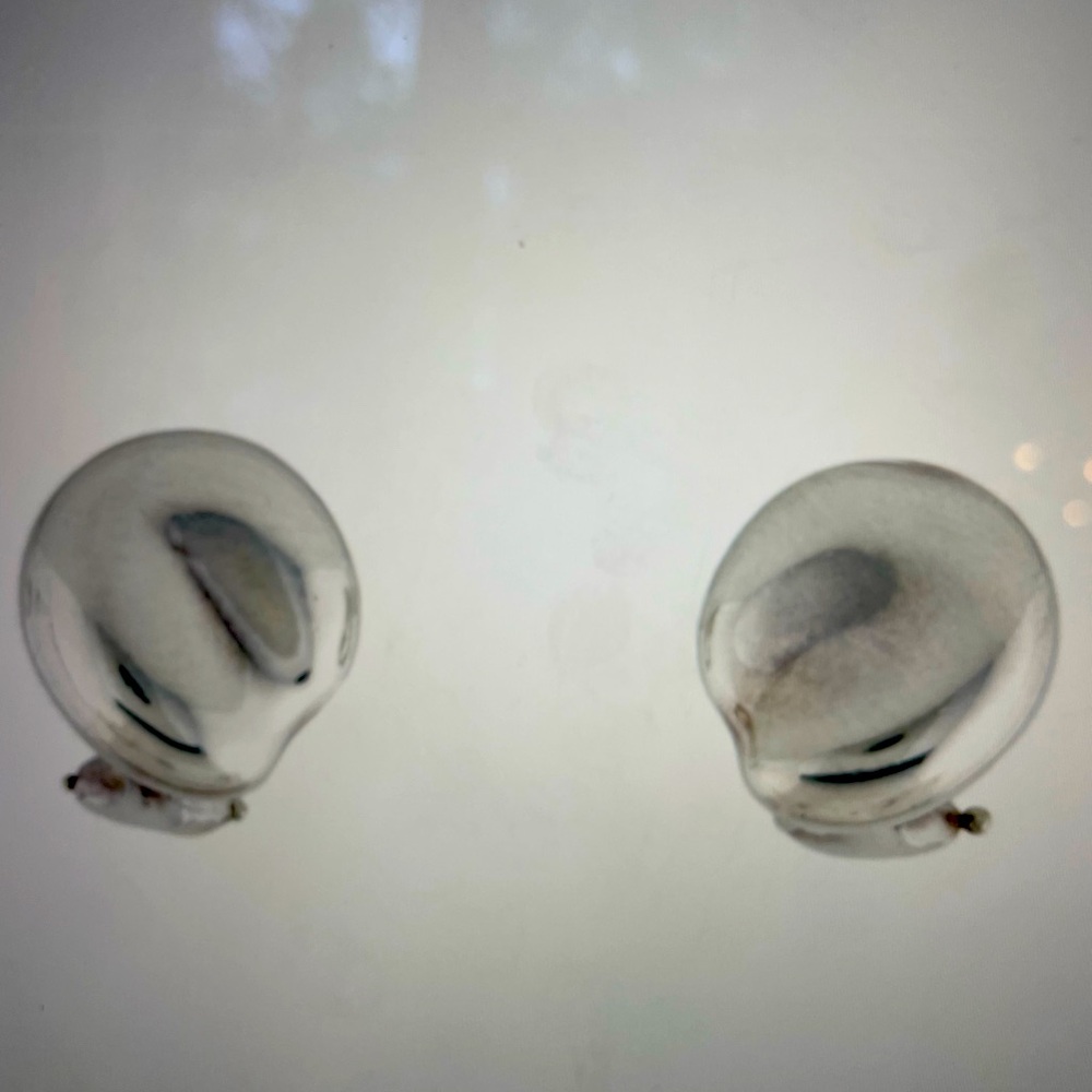Tiffany & Co. vintage Bean Design Clip On Earrings.